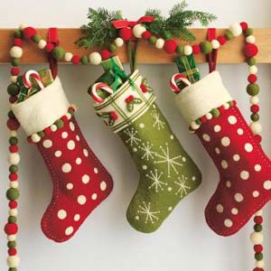 Calze da riempire di dolci per la befana