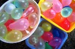 Gavettoni a Ferragosto - Palloncini colorati riempiti d'acqua