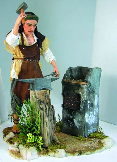 Statuine dell'artigiano fabbro per il presepe