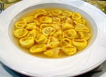 Tortellini in brodo